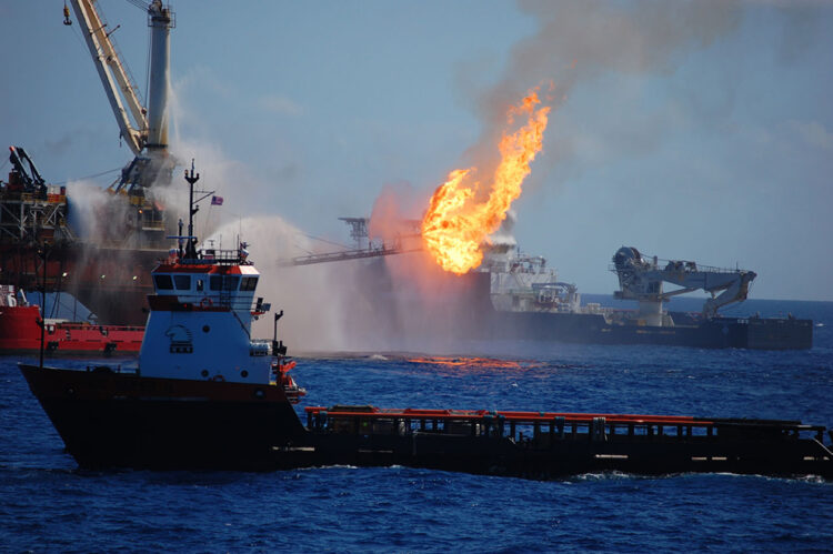 A 13 años del mayor derrame de petróleo en México, el gobierno oculta los costos