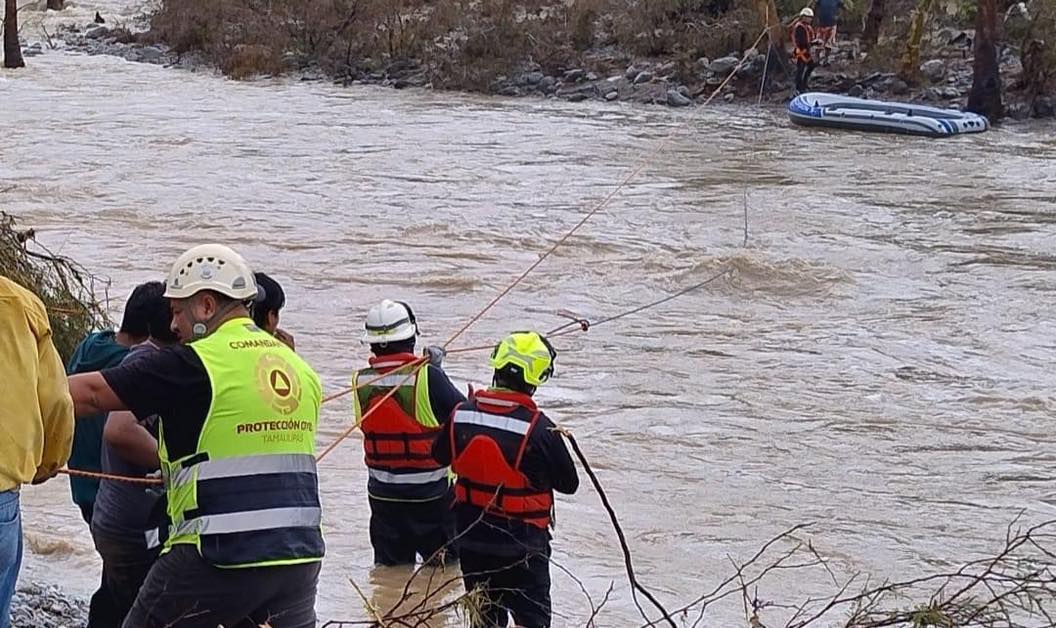 Rescatan a vecinos de Jaumave