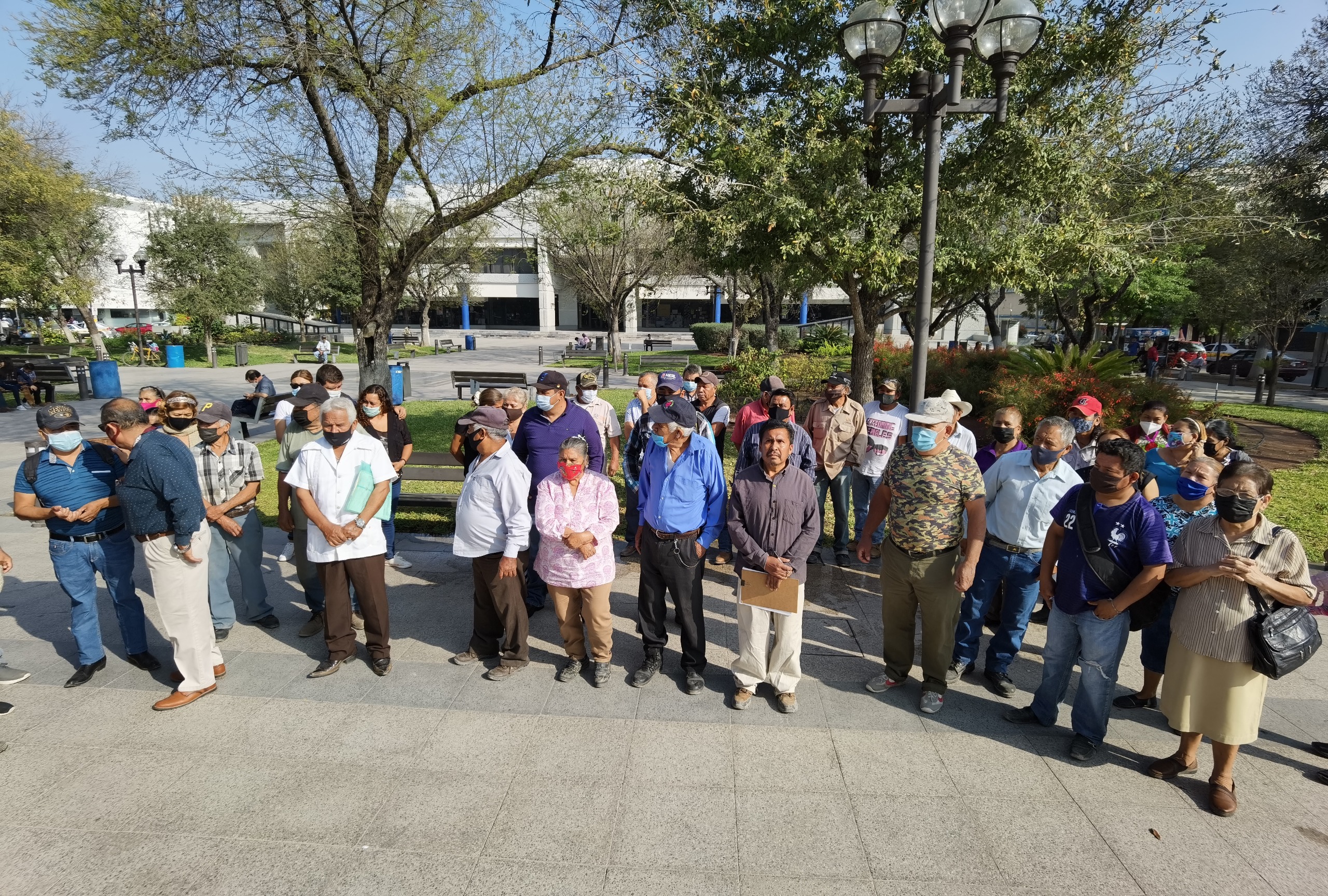 Vecinos de colonias que piden regularización de sus predios