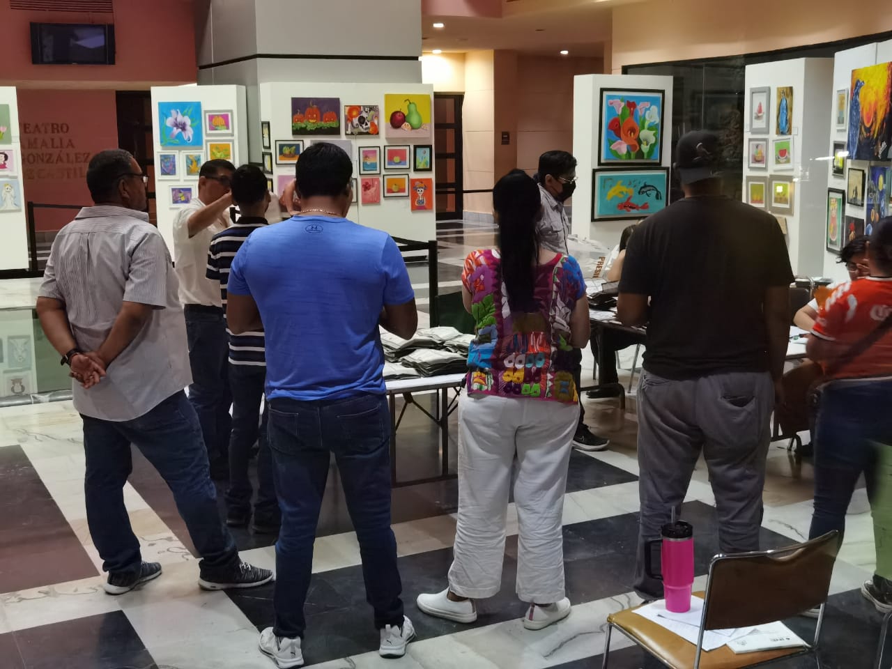 El conteo de votos en casillas instaladas en el Centro Cultural Tamaulipas.