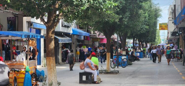 Estimula mantenimiento municipal de Reynosa ambiente familiar de la calle peatonal