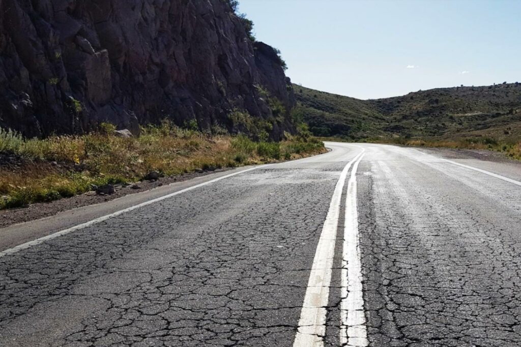 La dependencia federal justificó las obras de ampliación por el pésimo estado de la carretera. Imagen: Manifestación de Impacto Ambiental del Proyecto de Modernización y Ampliación de la carretera a Agua Prieta