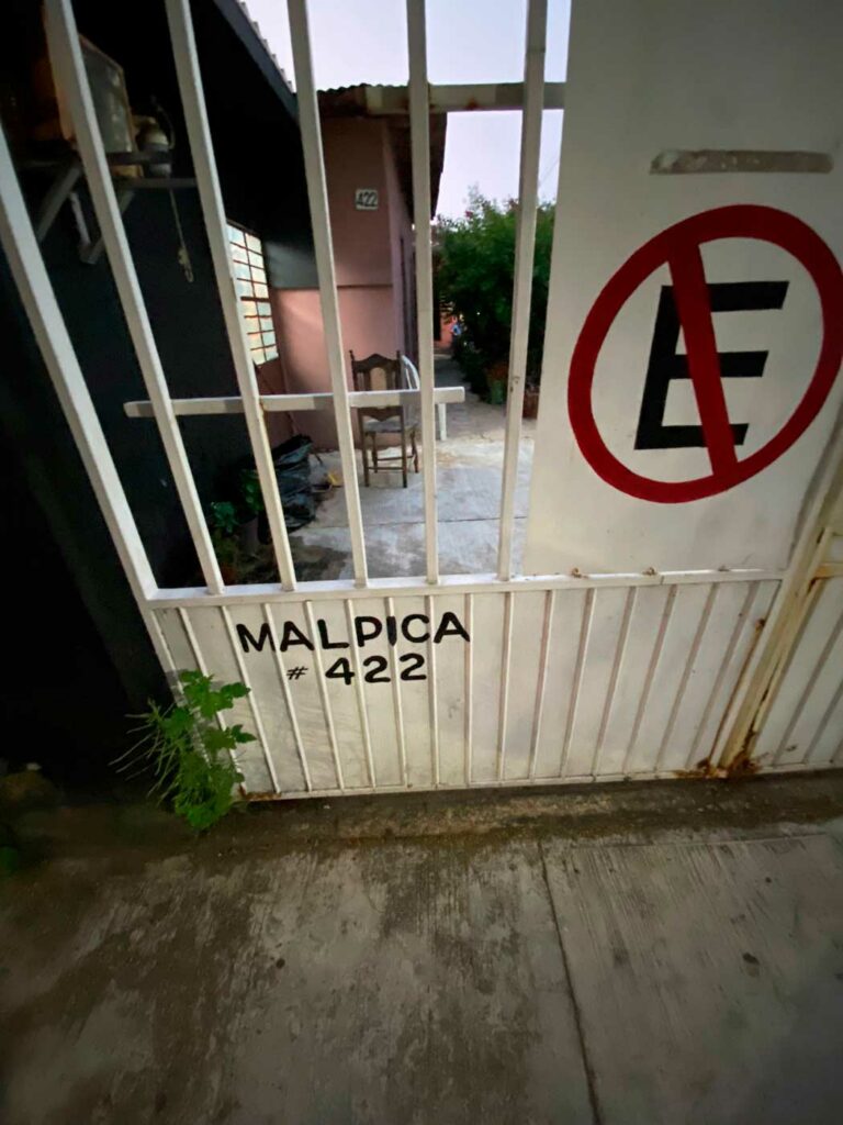 Inmobiliaria Gomgo y Grupo Inmobiliaria Frabersa se fundaron en domicilios de colonias populares en Coatzacoalcos al inicio de la gubernatura de Javier Duarte. Fotografías: Cortesía para Quinto Elemento Lab; imagen: Google Maps