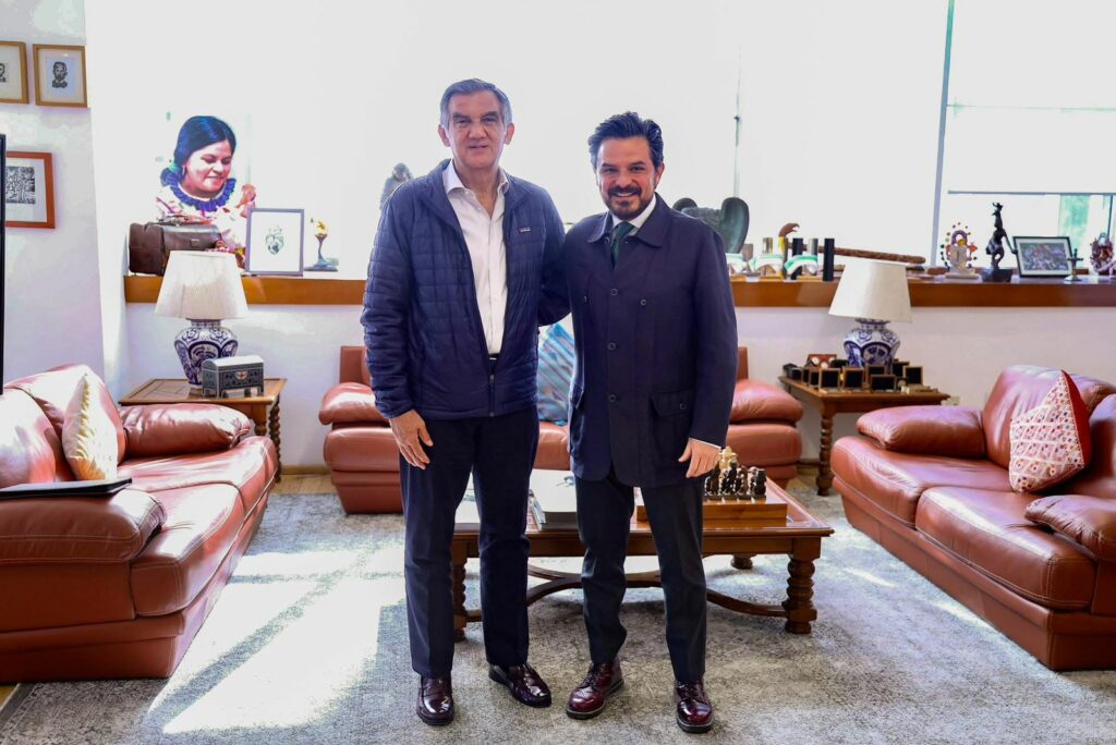 El Gobernador Américo Villarreal y el director general del IMSS, Zoé Robledo.