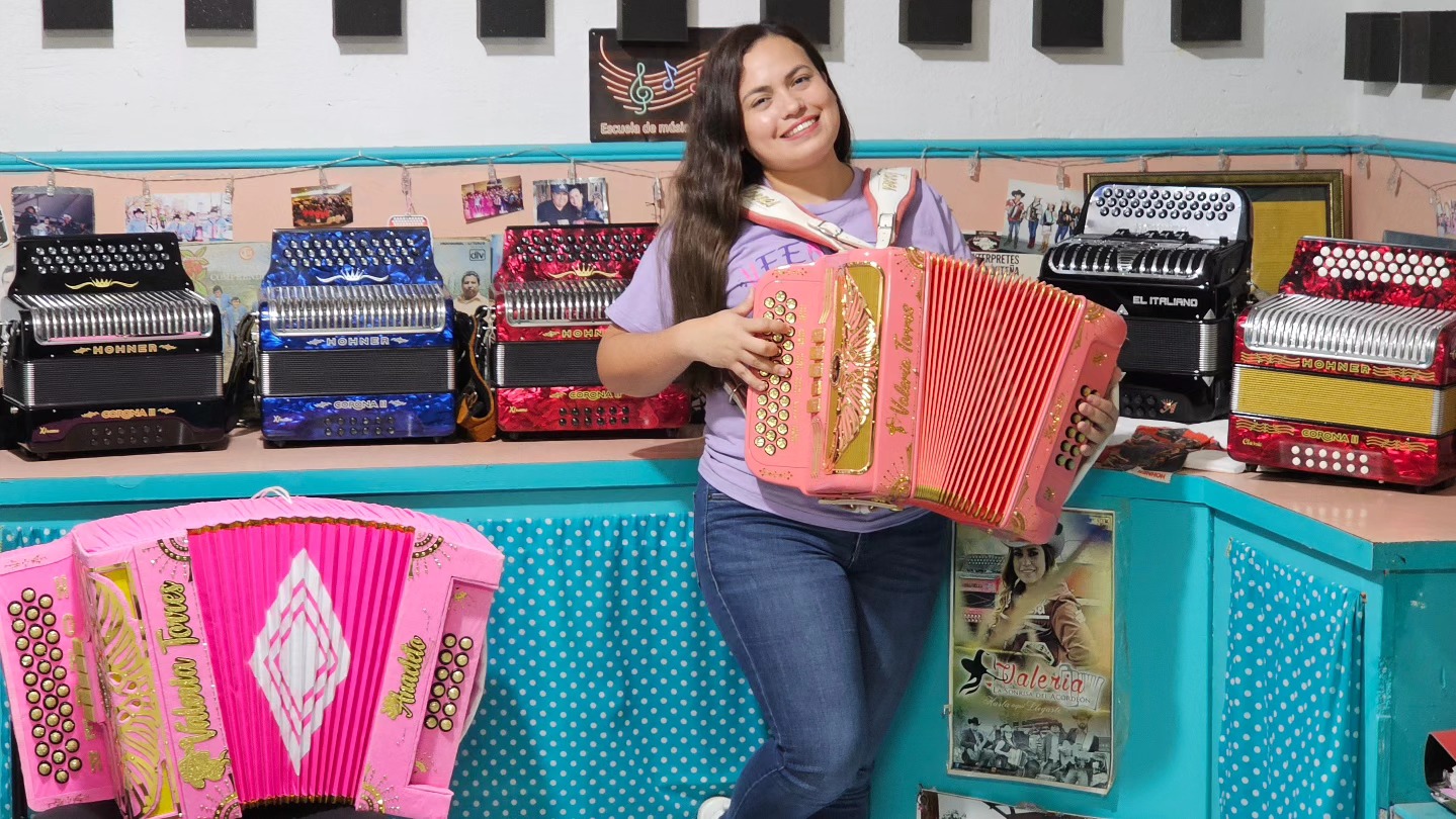 Valeria La Sonrisa del Acordeón