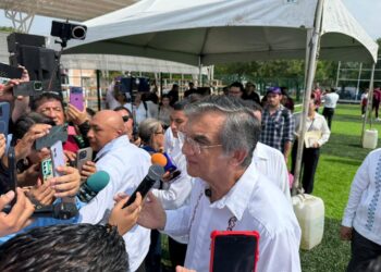 Américo Villarreal se asesora para exigir reparación del daño contra LA Times. Foto de Josué Escamilla
