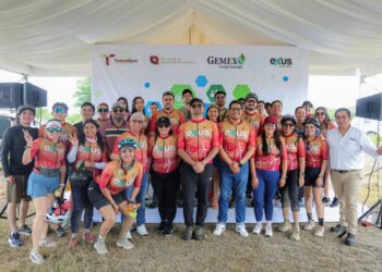 Participa SEDENER en rodada ciclista por el Día Mundial del Viento