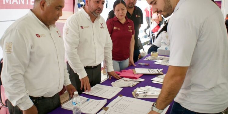Acerca STPS oportunidades de empleo y movilidad laboral a habitantes de Nuevo Morelos